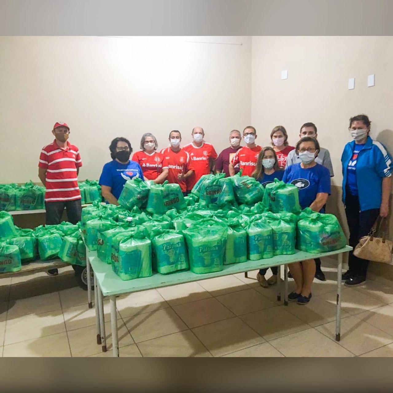 Vitrine do Bem: Consulado Colorado doa kits de limpeza e cestas para comunidades religiosas
