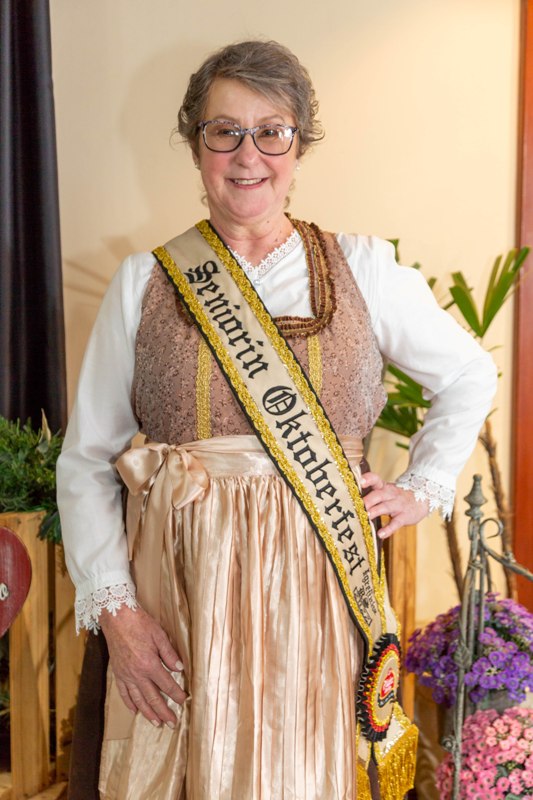 Maria Marlene Kunst é eleita a nova Seniorin da Oktoberfest