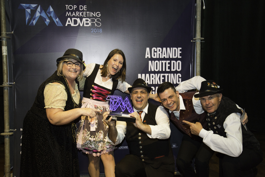 Oktober recebe a premiação  Top de Marketing da ADVB/RS em Porto Alegre