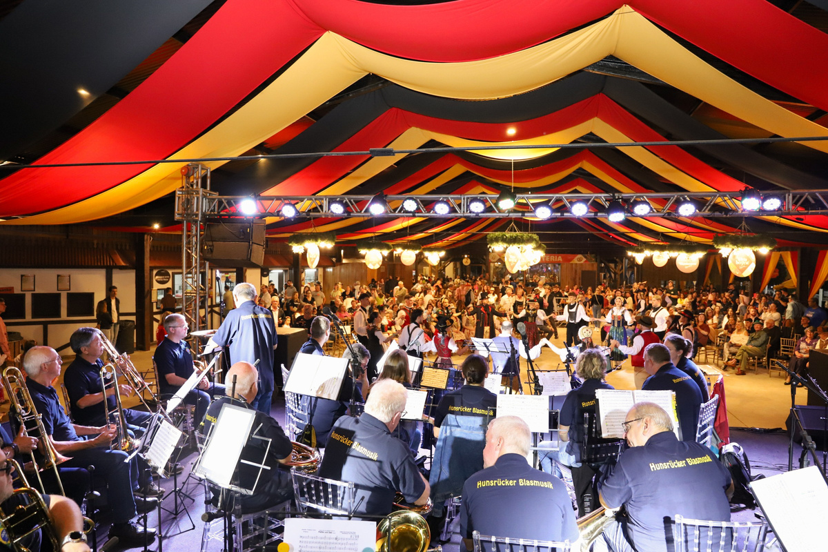 35ª Oktoberfest de Igrejinha reúne mais de 5 mil crianças e celebra Bicentenário da Imigração Alemã nesta quarta-feira (16)