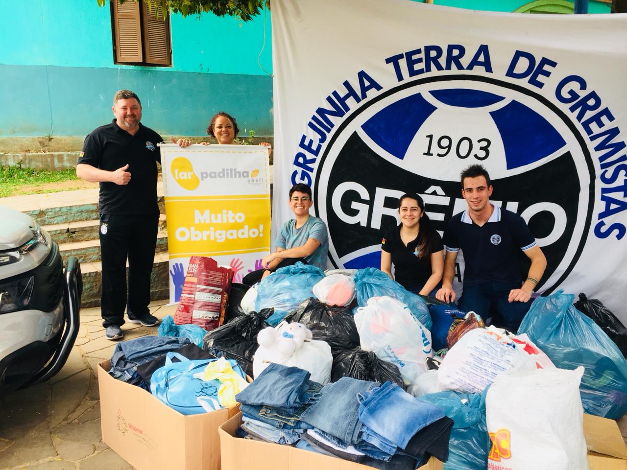 SOCIALIZAÇÃO: Consulado do Grêmio realiza arrecadação e doação para o Lar Padilha