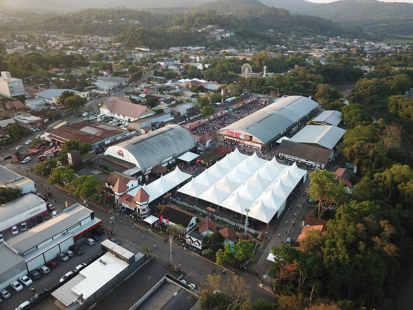 Após prejuízo de mais de R$ 1,5 milhão pela enchente, Oktoberfest de Igrejinha mantém festa para ajudar a comunidade