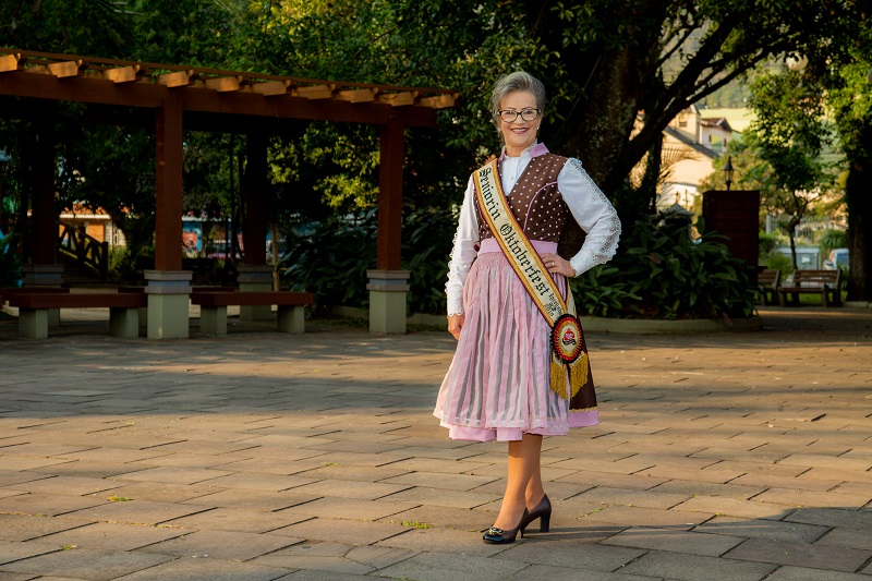 Oktoberfest de Igrejinha abre inscrições para candidatas a Seniorin
