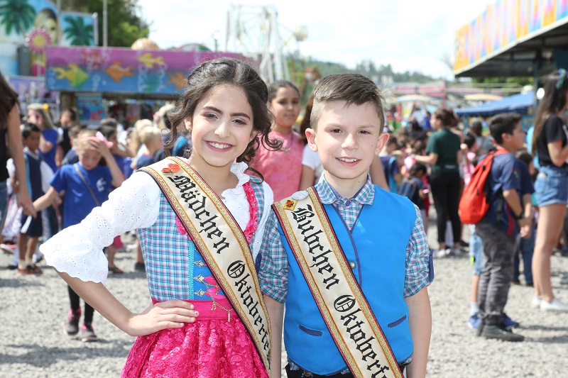 Três mil crianças visitam a 32ª Oktoberfest de Igrejinha 