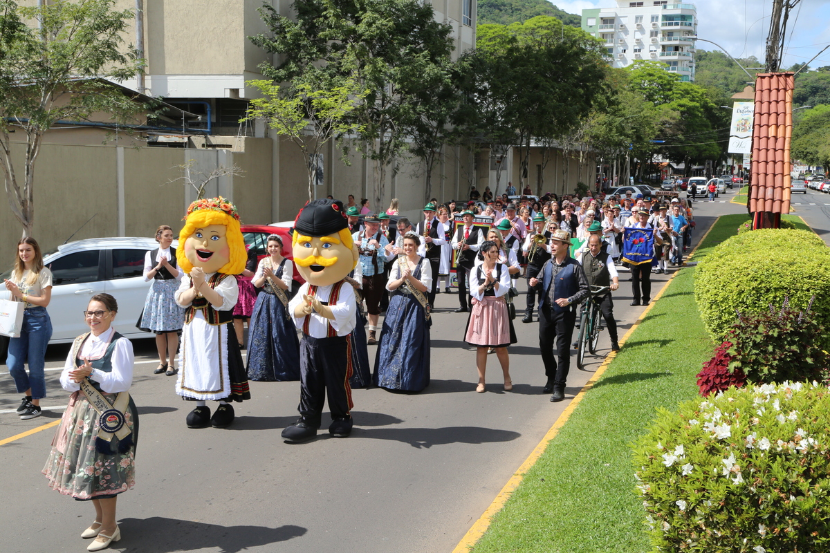 35ª Oktoberfest de Igrejinha celebra sucesso do primeiro final de semana e oferece programação inclusiva nos próximos dias