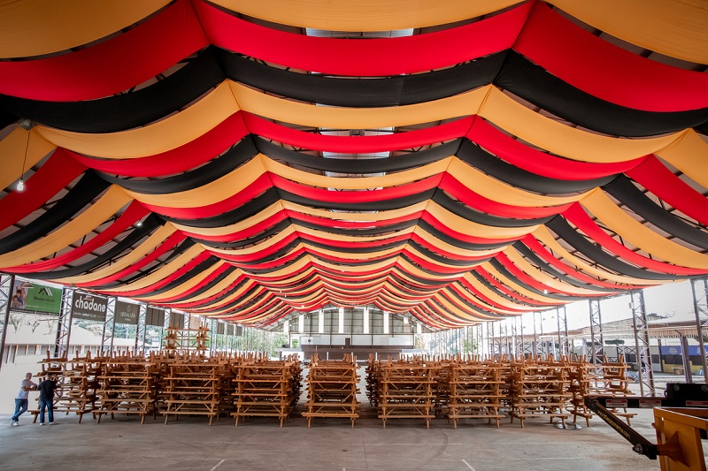 Igrejinha já está decorada para receber a 35ª edição da Oktoberfest